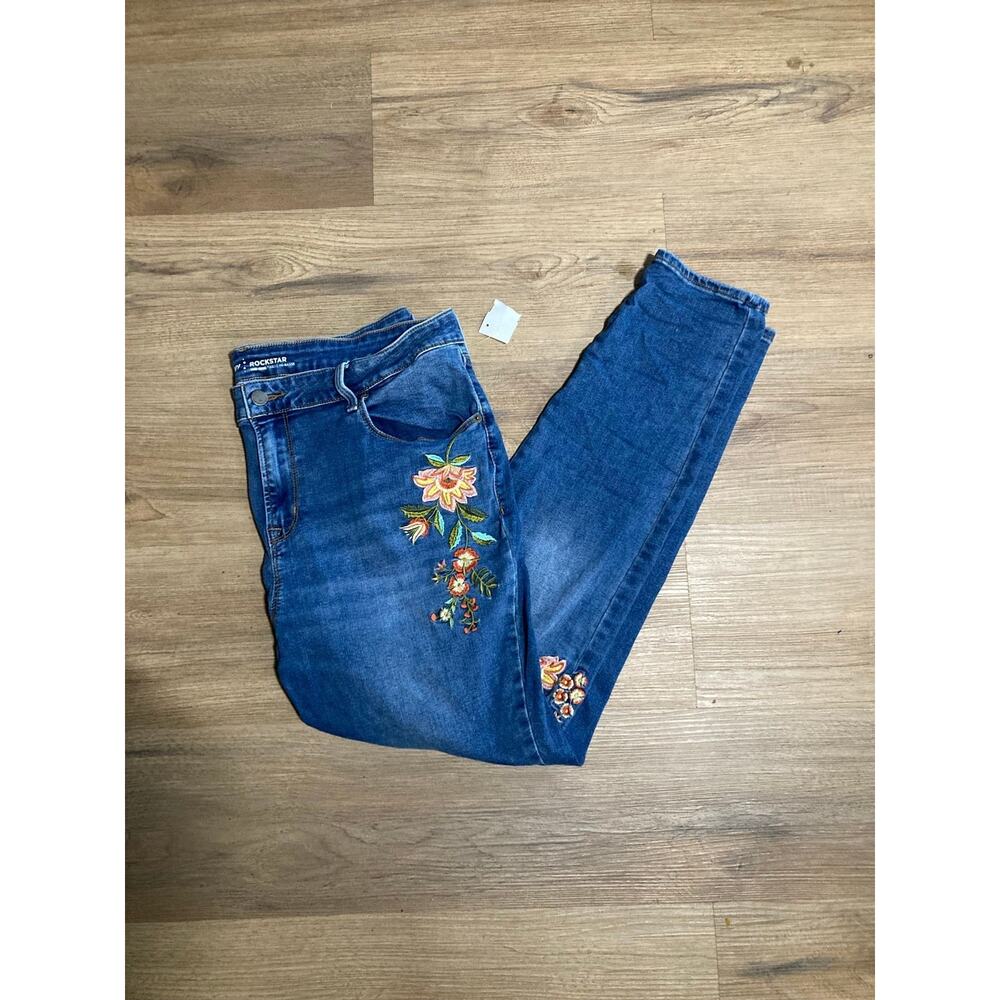 16 Old Navy blue jeans